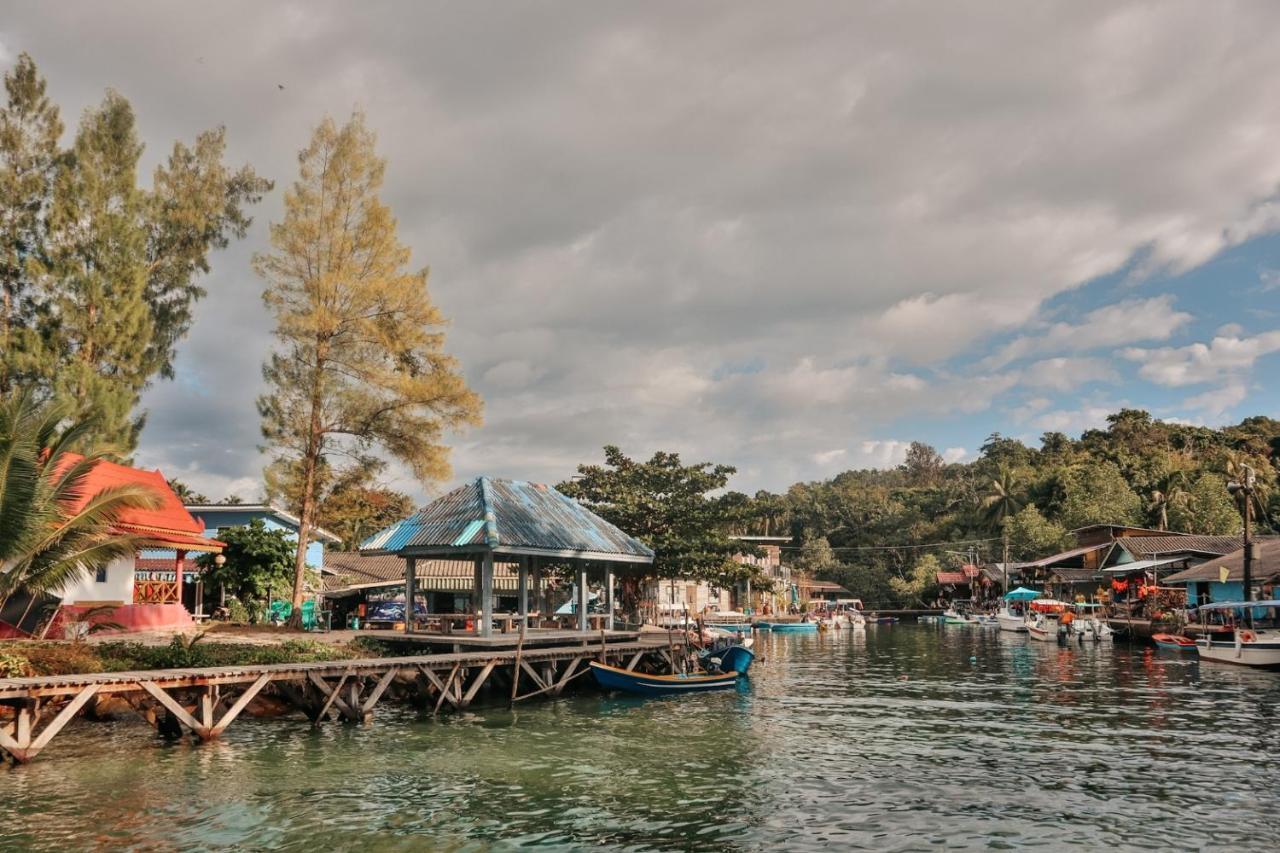 Baan Rabieng Talay Homestayบ้านระเบียงทะเล โฮมสเตย์เกาะกูด Ko Kut エクステリア 写真